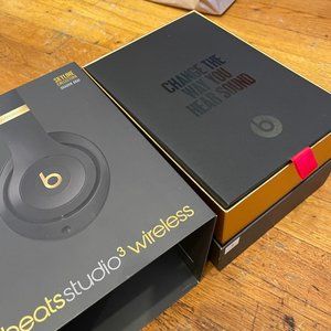 Beats studio3 wireless headphones (used once only)